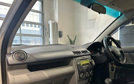 Mazda Demio III (DE), 2004 год, 250 000 рублей, 11 фотография