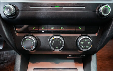 Skoda Octavia, 2014 год, 920 000 рублей, 14 фотография