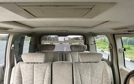 Nissan Elgrand III, 2002 год, 800 000 рублей, 8 фотография
