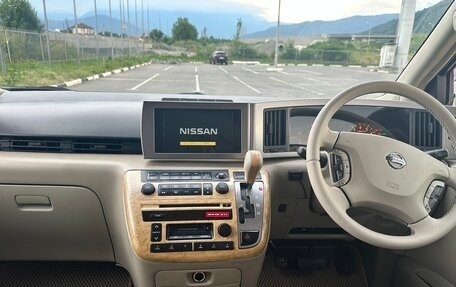 Nissan Elgrand III, 2002 год, 800 000 рублей, 7 фотография
