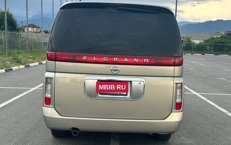 Nissan Elgrand III, 2002 год, 800 000 рублей, 5 фотография