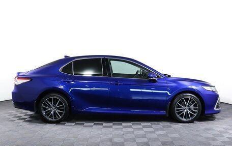Toyota Camry, 2021 год, 3 589 000 рублей, 4 фотография