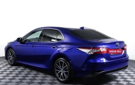Toyota Camry, 2021 год, 3 589 000 рублей, 7 фотография