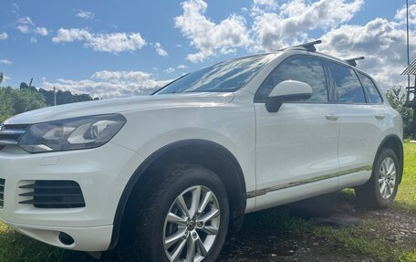 Volkswagen Touareg III, 2013 год, 2 500 000 рублей, 2 фотография