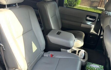 Toyota Sequoia II рестайлинг, 2008 год, 4 100 000 рублей, 12 фотография