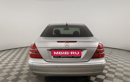 Mercedes-Benz E-Класс, 2004 год, 620 000 рублей, 6 фотография
