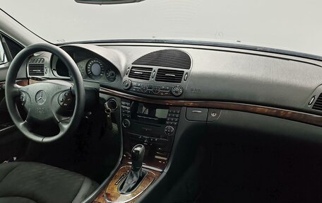Mercedes-Benz E-Класс, 2004 год, 620 000 рублей, 9 фотография