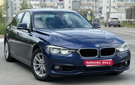BMW 3 серия, 2017 год, 1 735 000 рублей, 4 фотография
