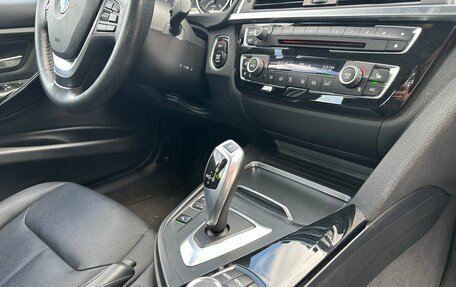 BMW 3 серия, 2017 год, 1 735 000 рублей, 16 фотография