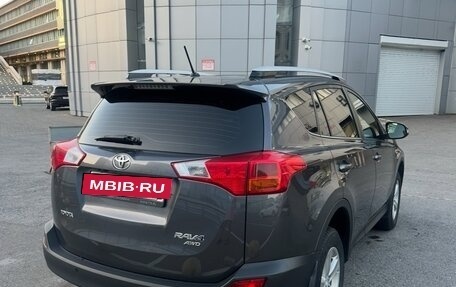 Toyota RAV4, 2014 год, 2 100 000 рублей, 2 фотография