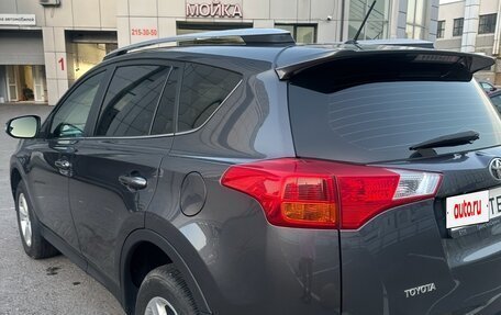Toyota RAV4, 2014 год, 2 100 000 рублей, 4 фотография