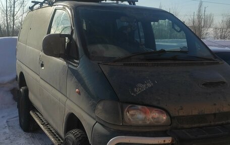 Mitsubishi Delica IV, 1996 год, 700 000 рублей, 4 фотография