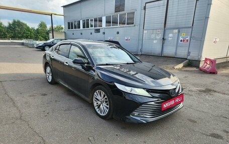 Toyota Camry, 2018 год, 2 140 000 рублей, 2 фотография
