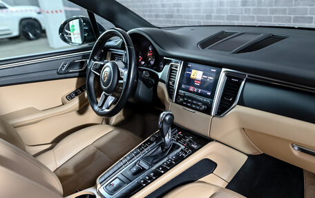 Porsche Macan I рестайлинг, 2017 год, 3 998 000 рублей, 20 фотография