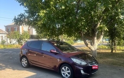 Hyundai Solaris II рестайлинг, 2012 год, 825 000 рублей, 1 фотография