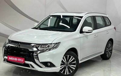 Mitsubishi Outlander III рестайлинг 3, 2022 год, 2 649 000 рублей, 1 фотография