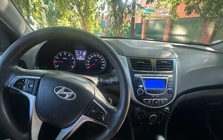 Hyundai Solaris II рестайлинг, 2012 год, 825 000 рублей, 9 фотография