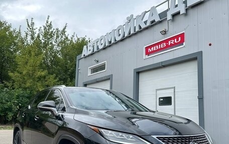 Lexus RX IV рестайлинг, 2019 год, 4 800 000 рублей, 8 фотография