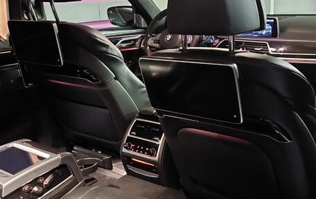 BMW 7 серия, 2017 год, 7 000 000 рублей, 8 фотография