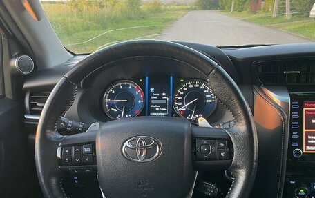 Toyota Fortuner II, 2020 год, 4 000 000 рублей, 10 фотография