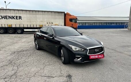 Infiniti Q50 I рестайлинг, 2018 год, 2 800 000 рублей, 3 фотография
