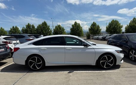 Honda Accord IX рестайлинг, 2021 год, 1 900 000 рублей, 2 фотография