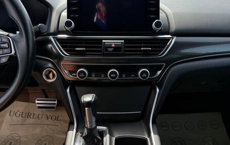 Honda Accord IX рестайлинг, 2021 год, 1 900 000 рублей, 7 фотография