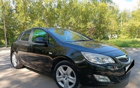 Opel Astra J, 2011 год, 640 000 рублей, 3 фотография
