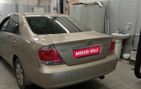 Toyota Camry V40, 2004 год, 630 000 рублей, 4 фотография