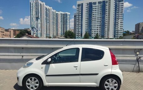 Peugeot 107 I рестайлинг, 2010 год, 430 000 рублей, 5 фотография