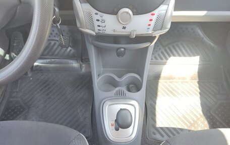 Peugeot 107 I рестайлинг, 2010 год, 430 000 рублей, 13 фотография