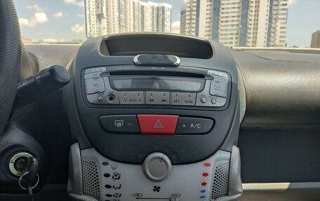 Peugeot 107 I рестайлинг, 2010 год, 430 000 рублей, 12 фотография