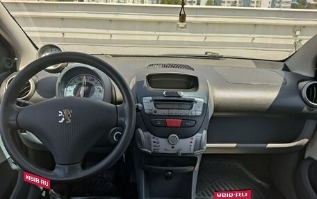 Peugeot 107 I рестайлинг, 2010 год, 430 000 рублей, 8 фотография
