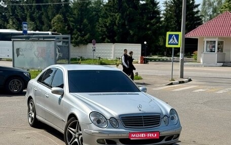 Mercedes-Benz E-Класс, 2004 год, 850 000 рублей, 1 фотография