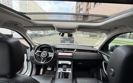 Jaguar F-Pace, 2021 год, 3 900 000 рублей, 13 фотография