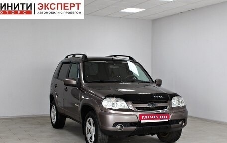 Chevrolet Niva I рестайлинг, 2015 год, 589 900 рублей, 1 фотография