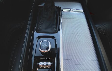 Volvo XC90 II рестайлинг, 2018 год, 3 550 000 рублей, 17 фотография