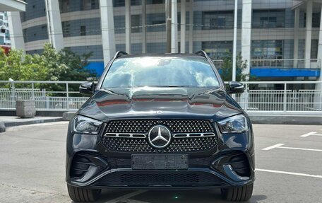 Mercedes-Benz GLE, 2024 год, 14 590 000 рублей, 2 фотография