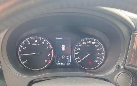 Mitsubishi Outlander III рестайлинг 3, 2018 год, 2 000 000 рублей, 6 фотография