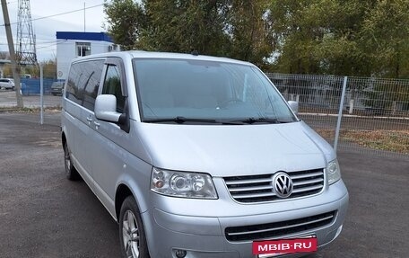 Volkswagen Caravelle T5, 2006 год, 1 500 000 рублей, 4 фотография
