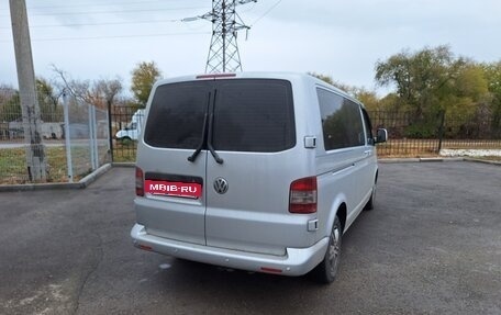 Volkswagen Caravelle T5, 2006 год, 1 500 000 рублей, 9 фотография
