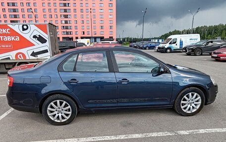Volkswagen Jetta VI, 2008 год, 600 000 рублей, 2 фотография