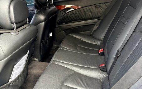 Mercedes-Benz E-Класс, 2004 год, 850 000 рублей, 6 фотография