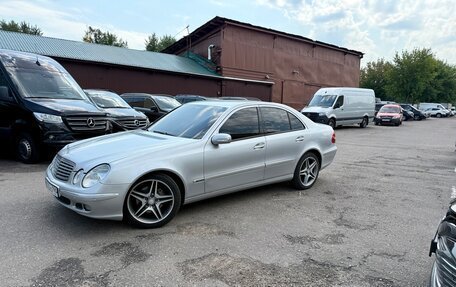 Mercedes-Benz E-Класс, 2004 год, 850 000 рублей, 3 фотография