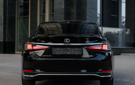 Lexus ES VII, 2021 год, 3 950 000 рублей, 11 фотография