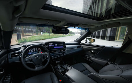 Lexus ES VII, 2021 год, 3 950 000 рублей, 23 фотография