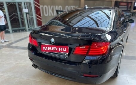 BMW 5 серия, 2013 год, 1 800 000 рублей, 16 фотография
