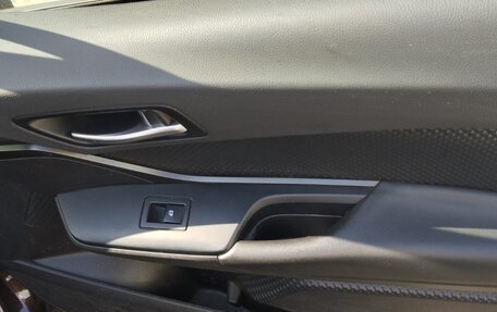 Toyota C-HR I рестайлинг, 2019 год, 2 650 000 рублей, 18 фотография