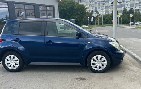 Toyota Ist II, 2002 год, 530 000 рублей, 3 фотография