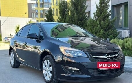 Opel Astra J, 2015 год, 1 120 000 рублей, 3 фотография